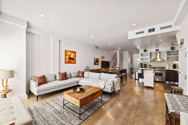 Image of Living space #2