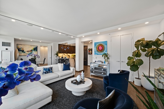 Image of Living space #3