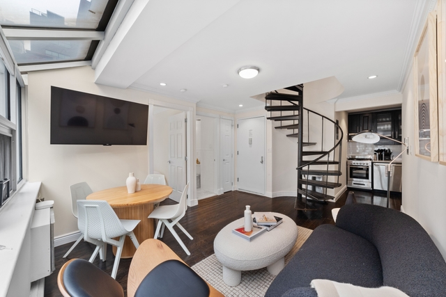 Image of Living space #2