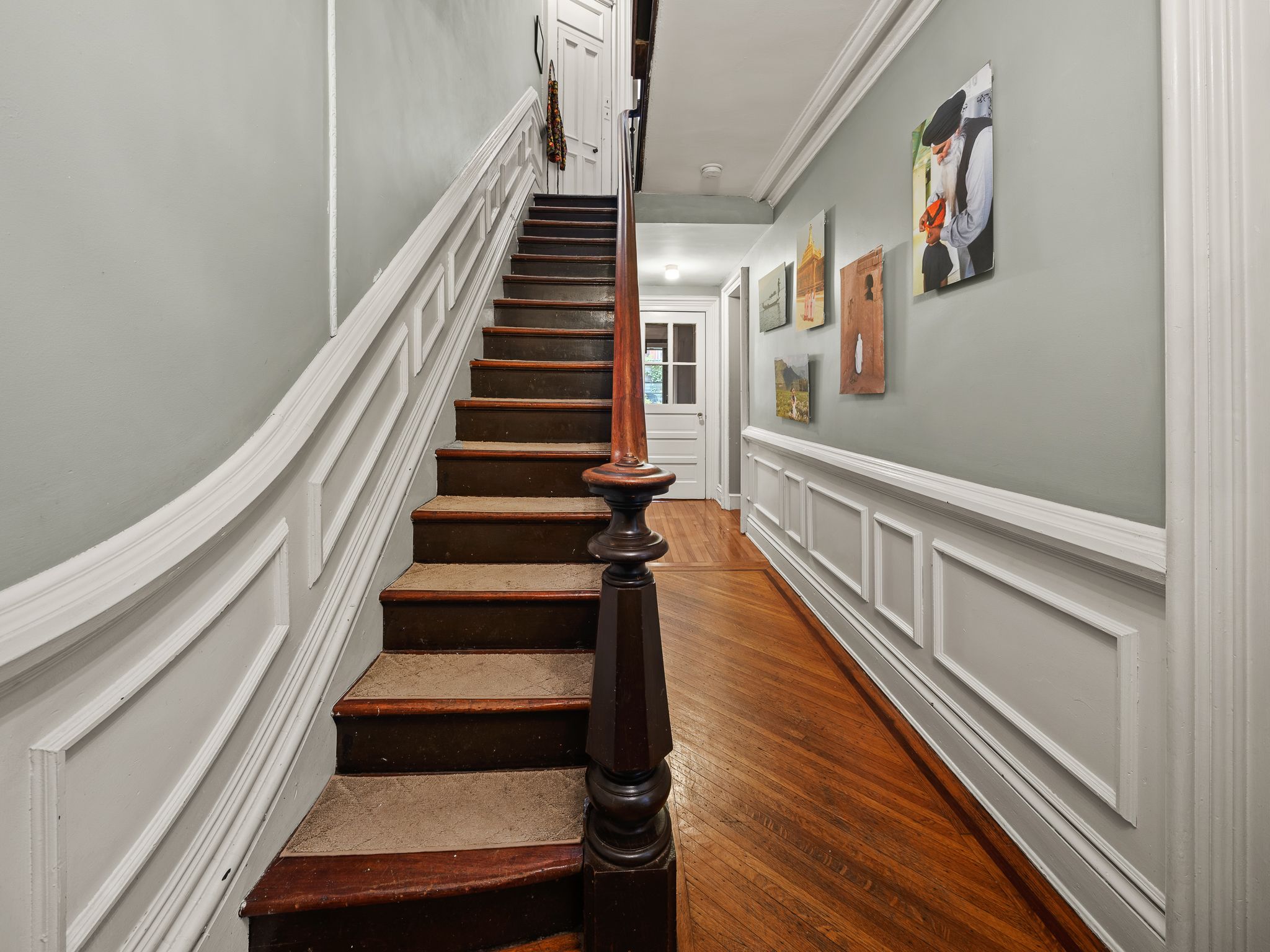 Grand Place | Clinton Hill | Brownstone Duplex w/ Private Garden photo 34