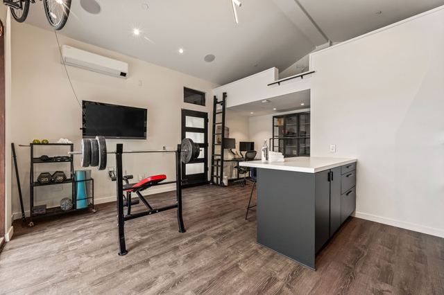 Image of Living space #12