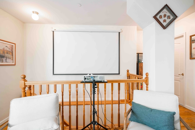 Image of Living space #6