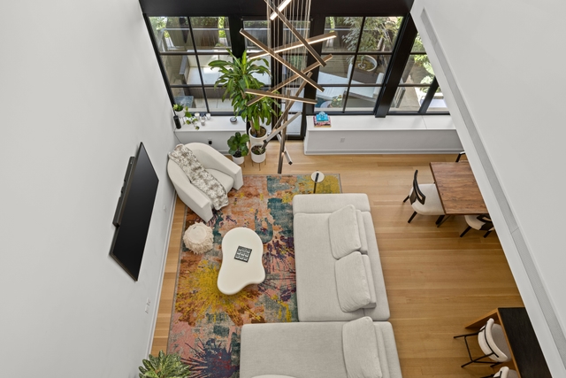 Image of Living space #5