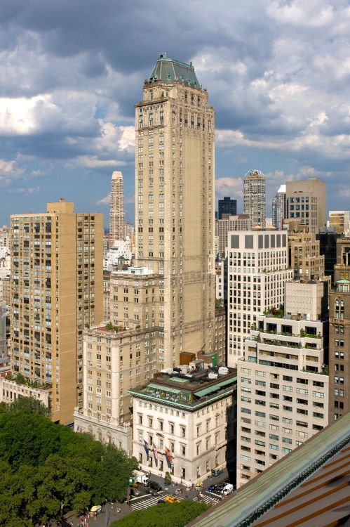 Luxury Furnished Monthly Rentals