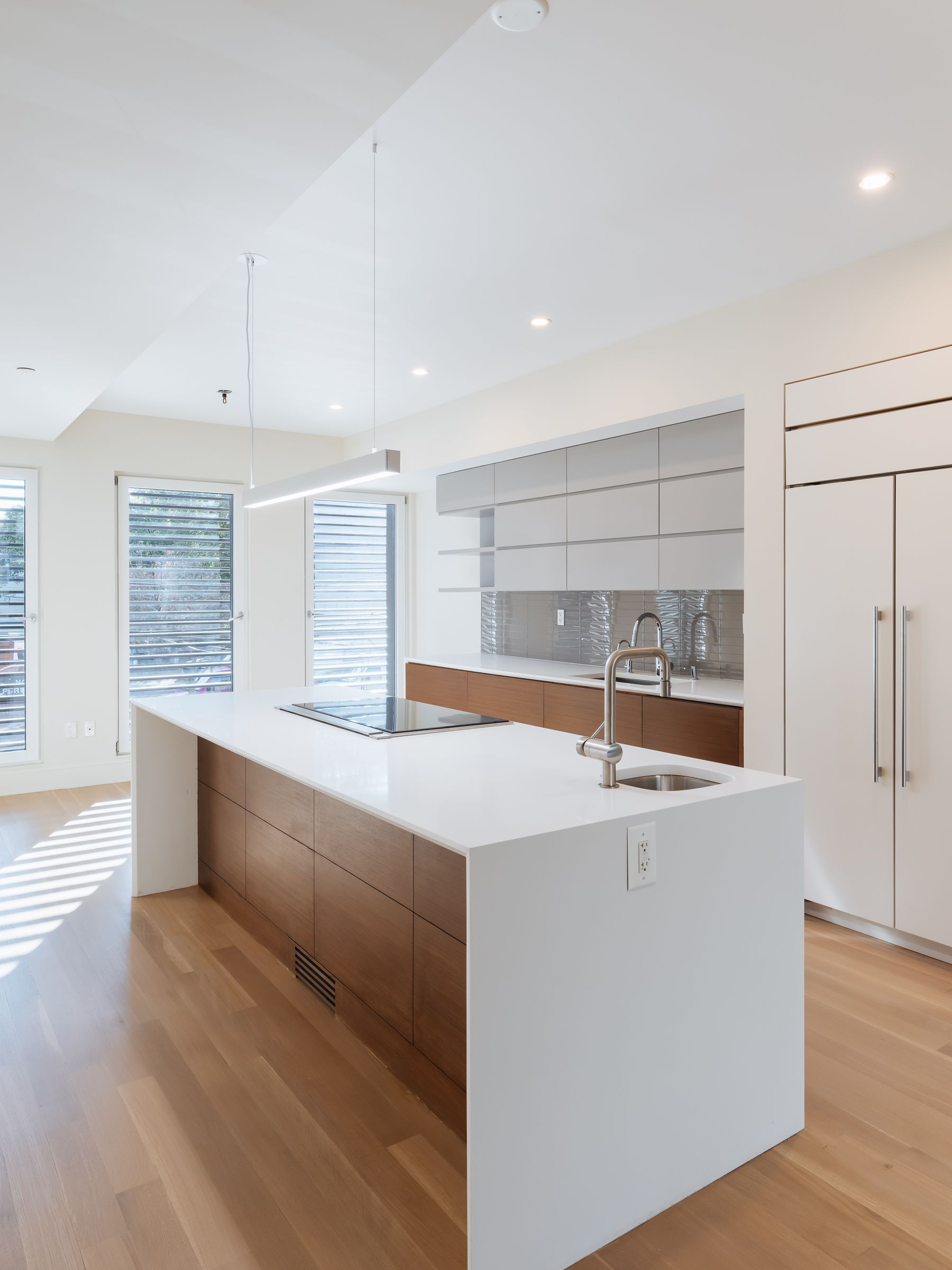 Union Crest | Carroll Gardens | Skyline Townhouse with Balcony photo 5