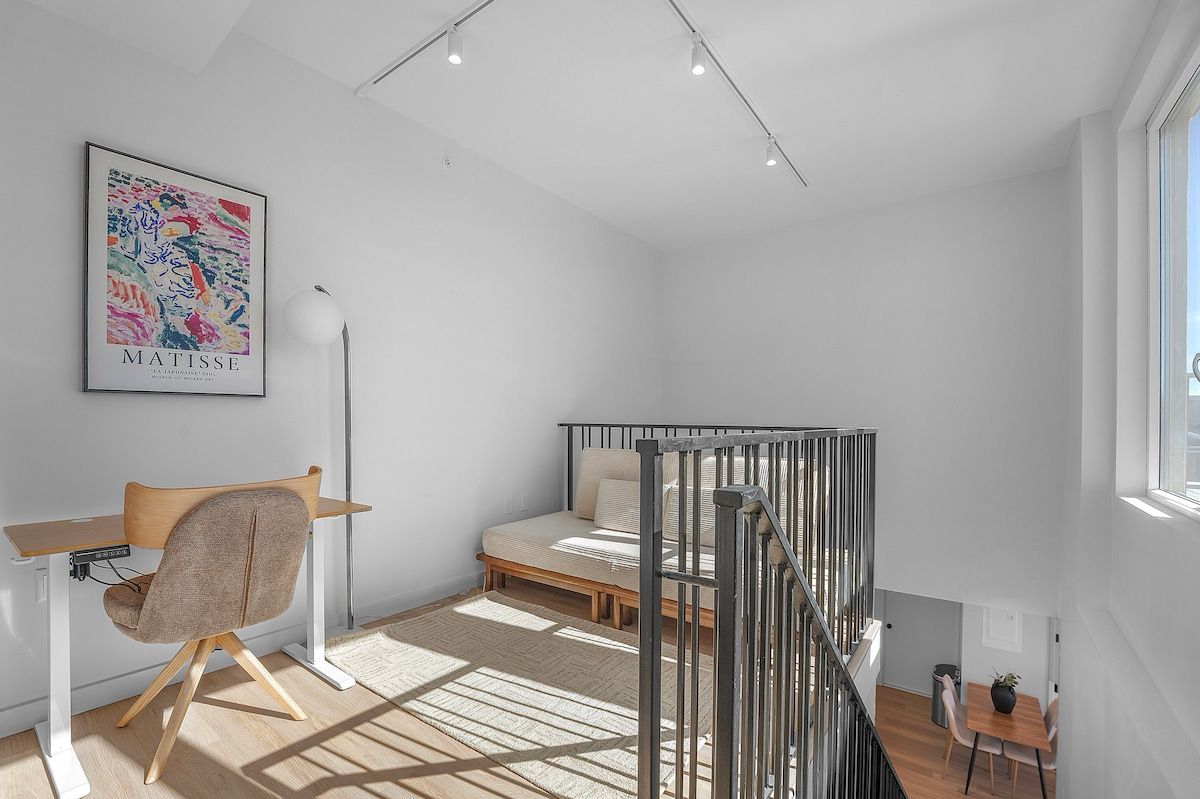 Seren 1108 | Greenpoint | PH with Private Terrace & City Views photo 20