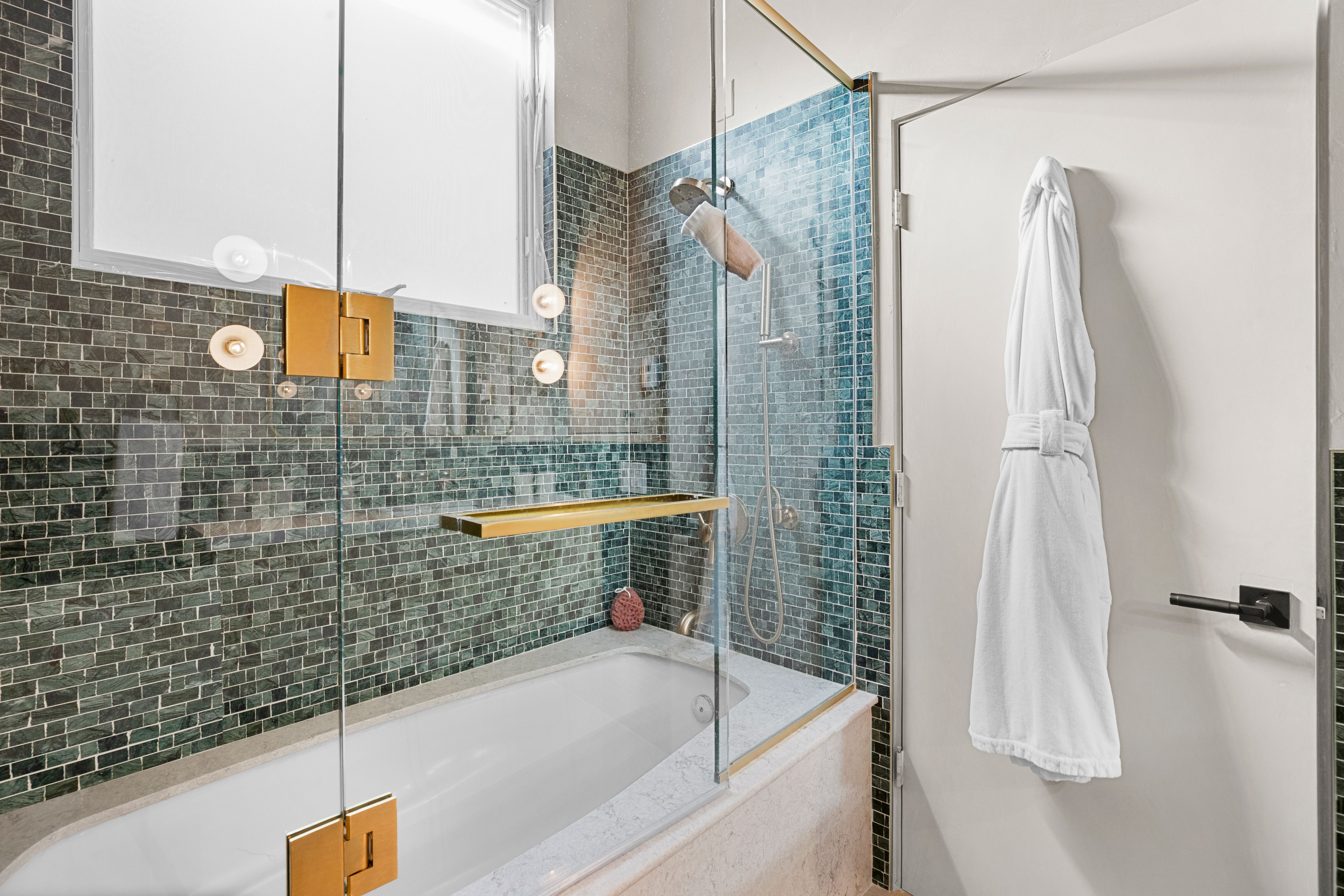 Timber Crest | Aspen | Designer Home with Sauna & Office photo 14