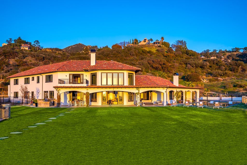 Malibu Sky View Estate | Malibu Hills | Private Estate with Pool & Mountain Views photo 43