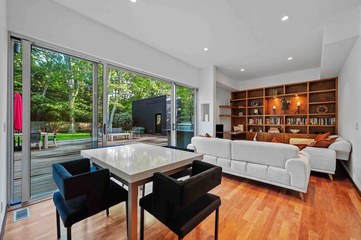 Eastwood Villa | East Hampton | Modern Retreat with Pool and Spa photo 14