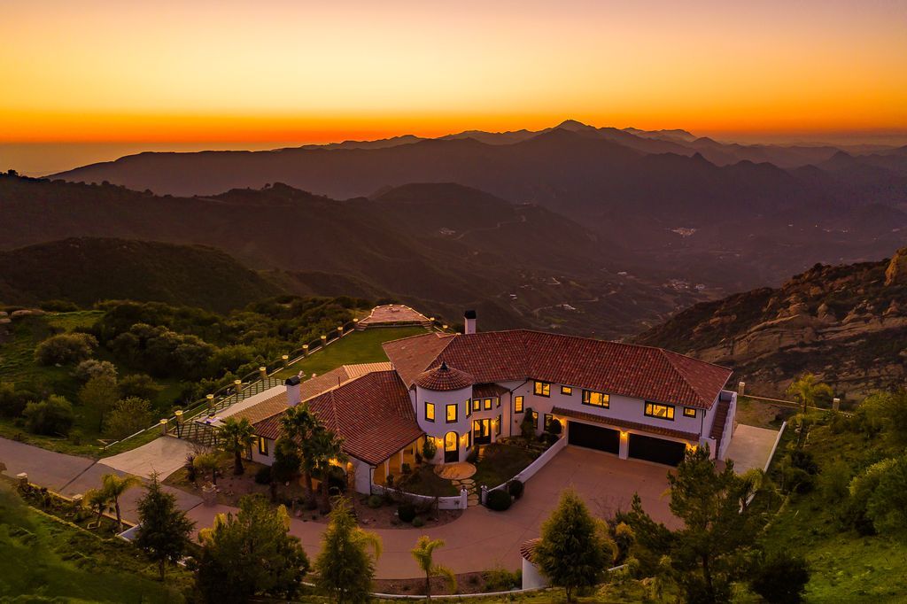 Malibu Sky View Estate | Malibu Hills | Private Estate with Pool & Mountain Views photo 47