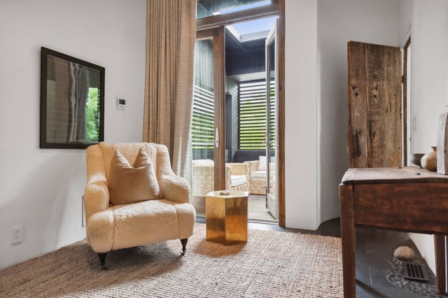 Image of Living space #5