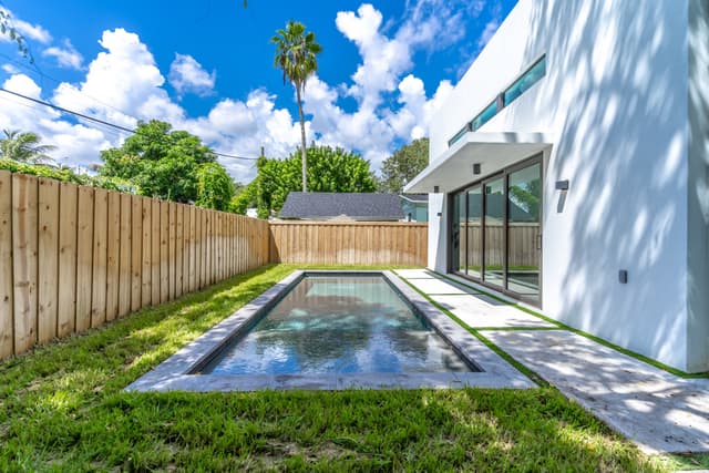 Image of Outdoors space #4