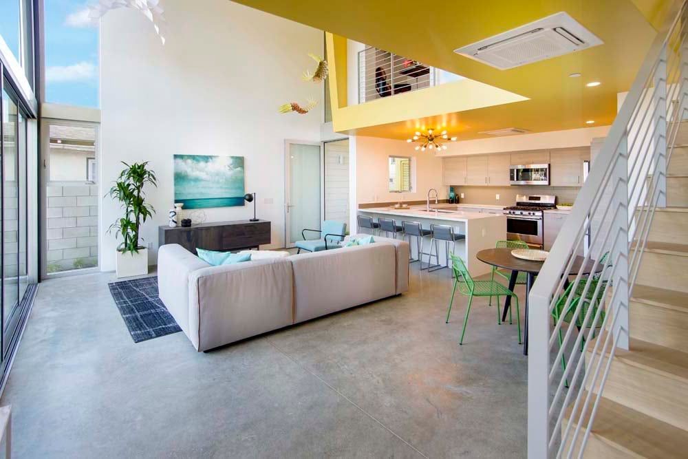 Solstice Haus | Sawtelle | Sunlit Modern Home with Balcony photo 6