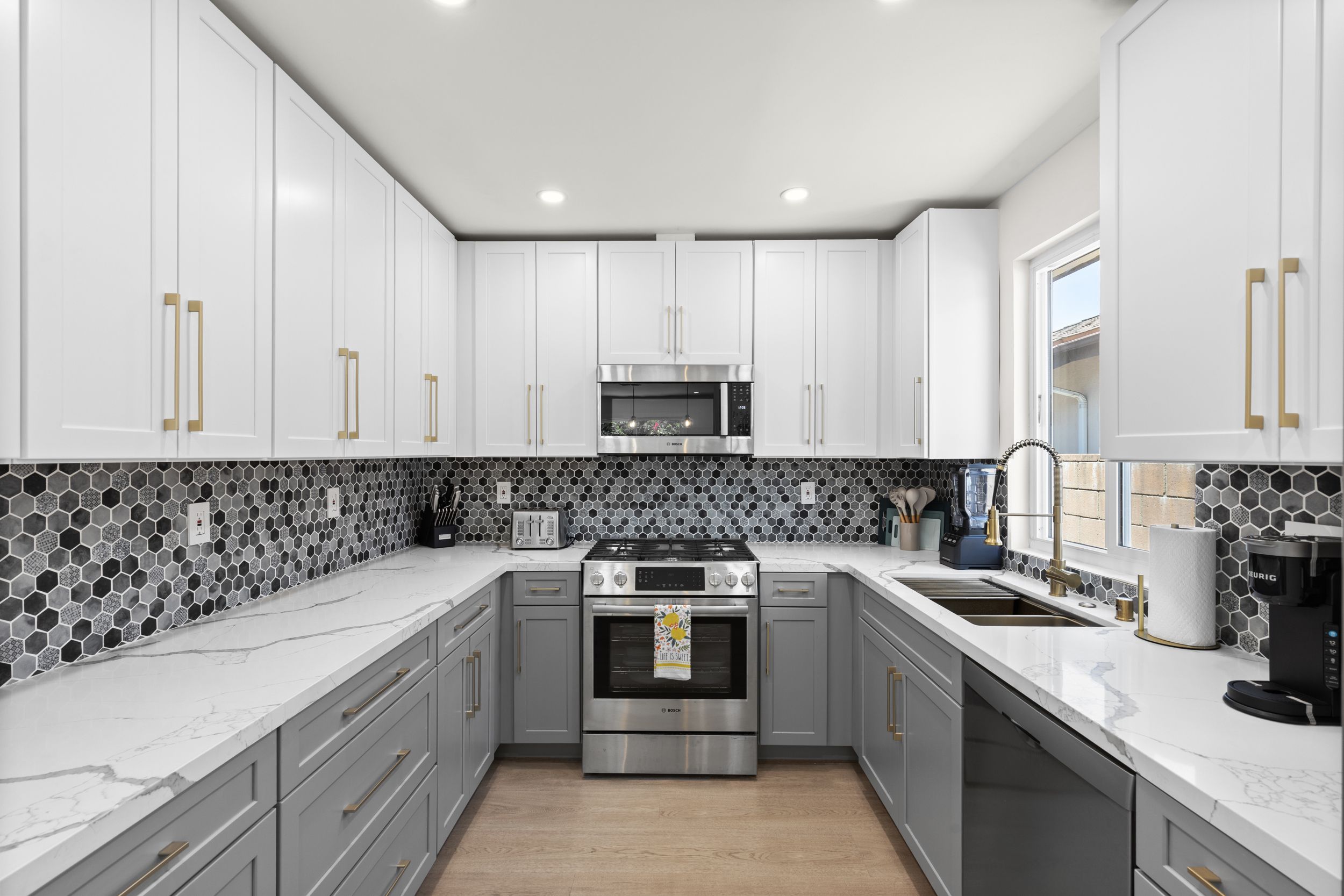 Whitaker Place | Northridge | Modern Designer Home photo 11