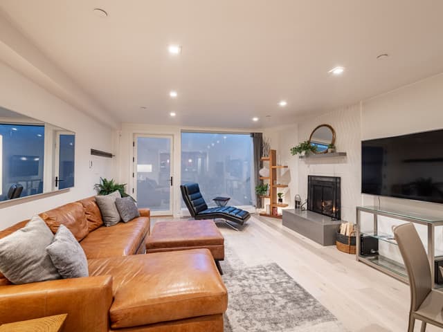 Image of Living space #3