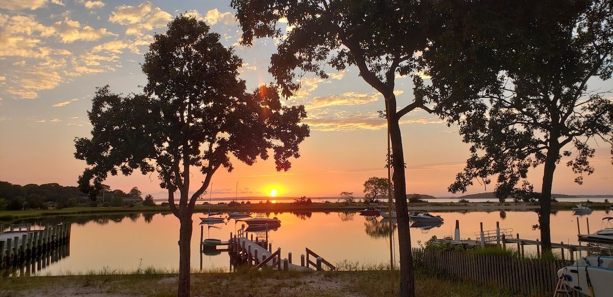 Pine Neck Villa | Sag Harbor | Waterfront Home with Pool & Dock photo 35