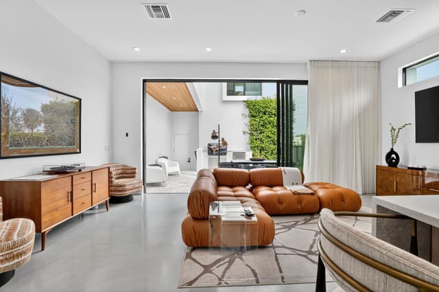 Image of Living space #4