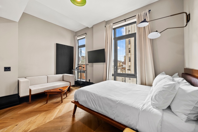 Image of Living space #2