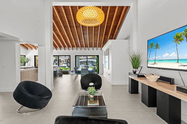 Image of Living space #3