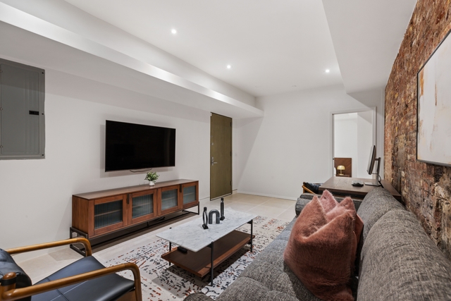 Image of Living space #7