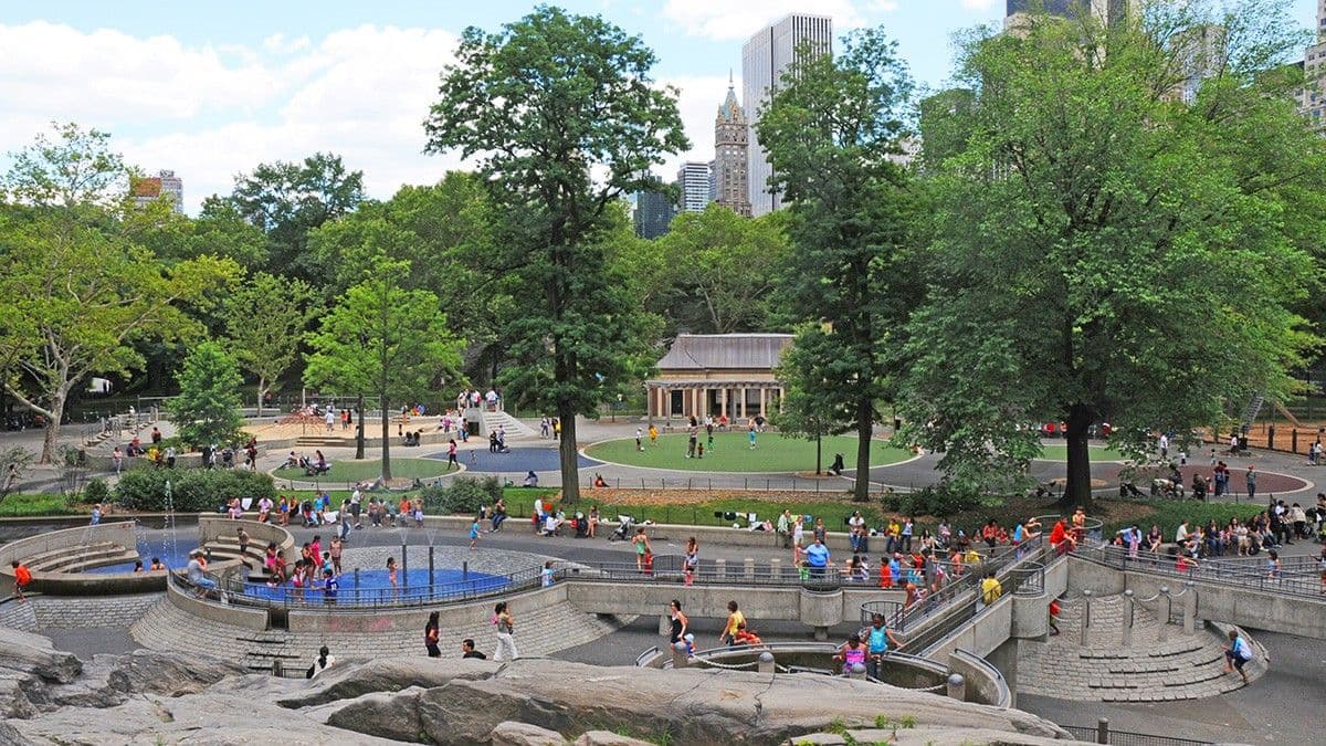 Luxury Furnished near The Heckscher playground