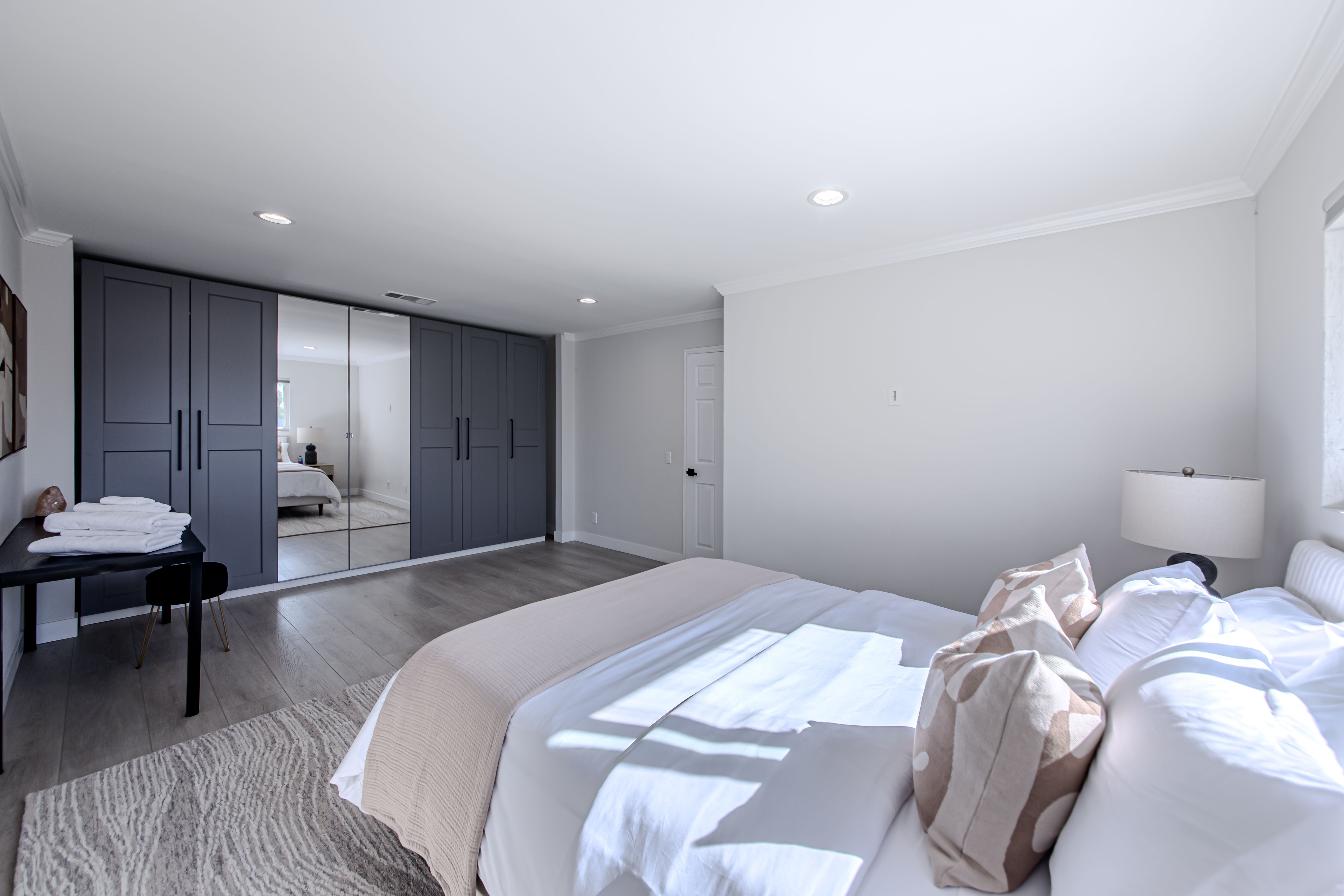 Casa Formosa | Fairfax | Hollywood Home w/ Pool & Modern Interior photo 17