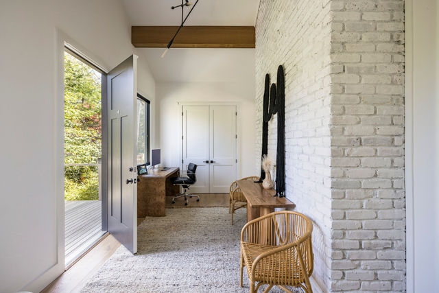 Image of Living space #6