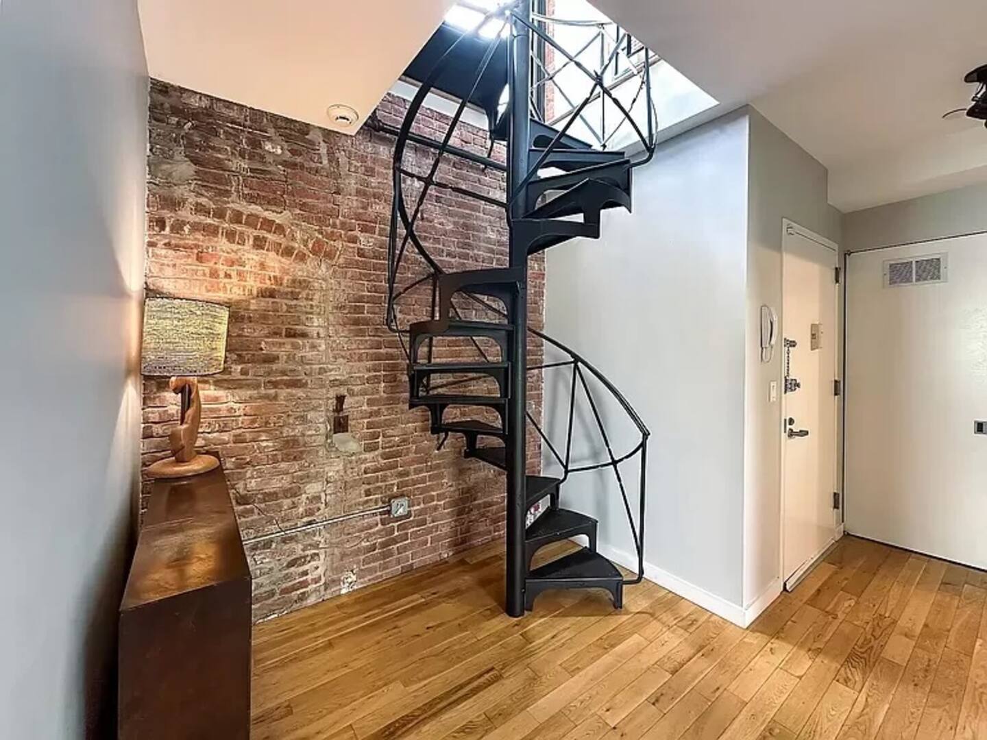 Image of Living space #3