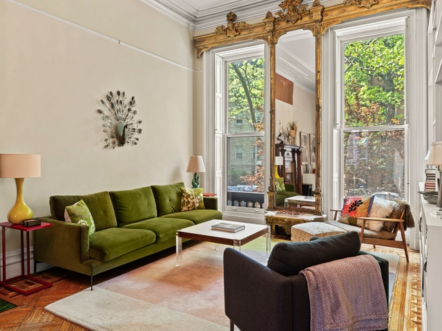 Image of Living space #3