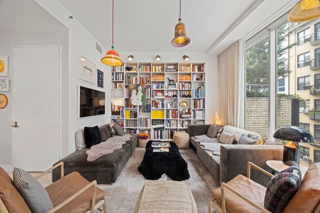 Image of Living space #2