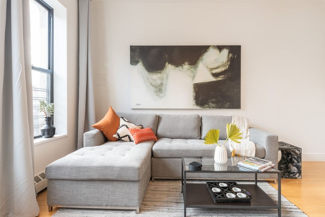 Image of Living space #3