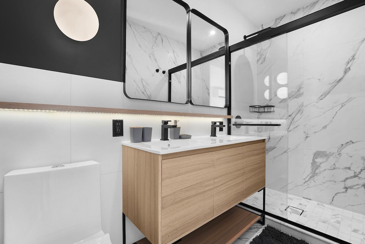 Seren 1108 | Greenpoint | PH with Private Terrace & City Views photo 13