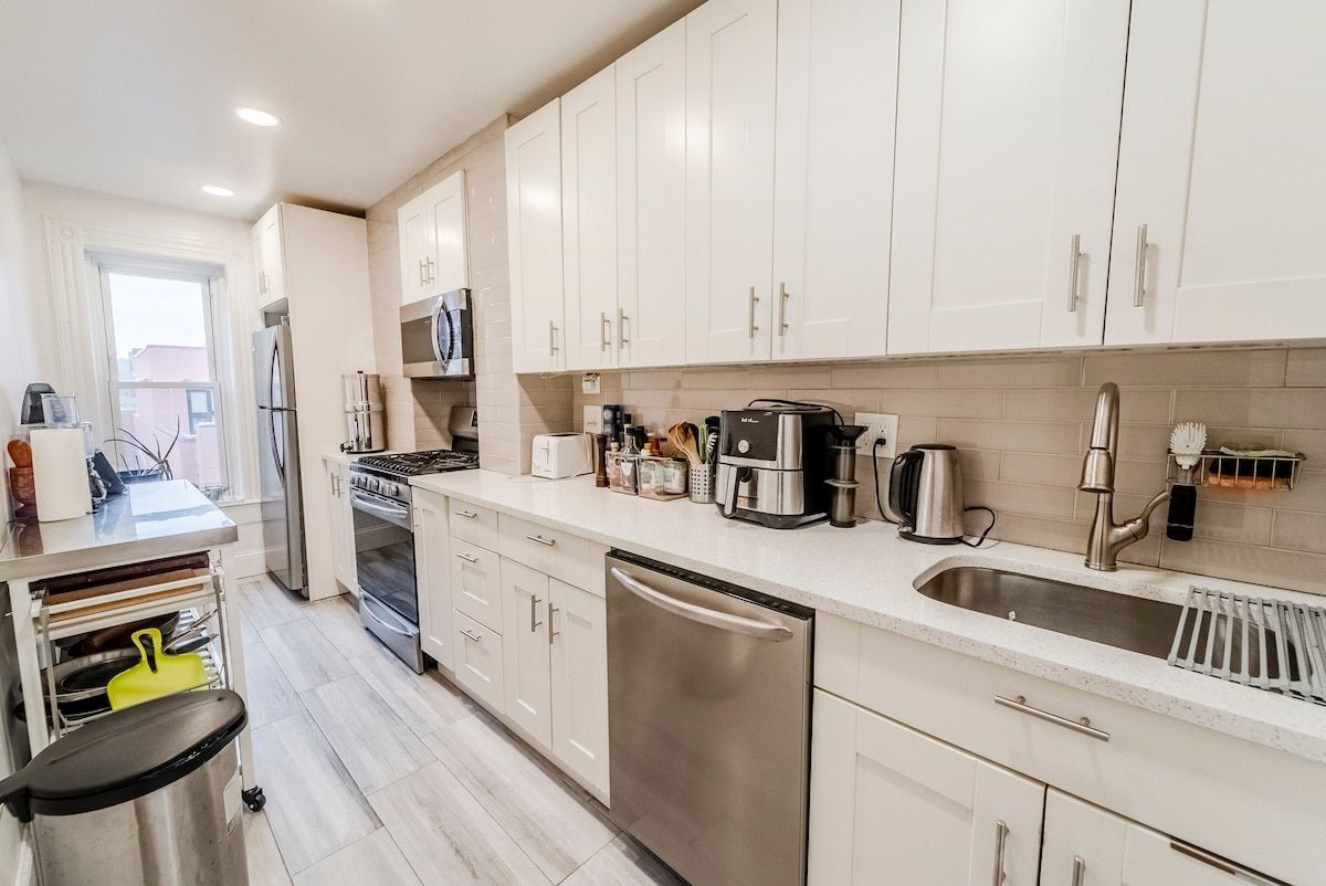 Prospect Haven | Prospect Heights | Sunlit Designer Retreat photo 12