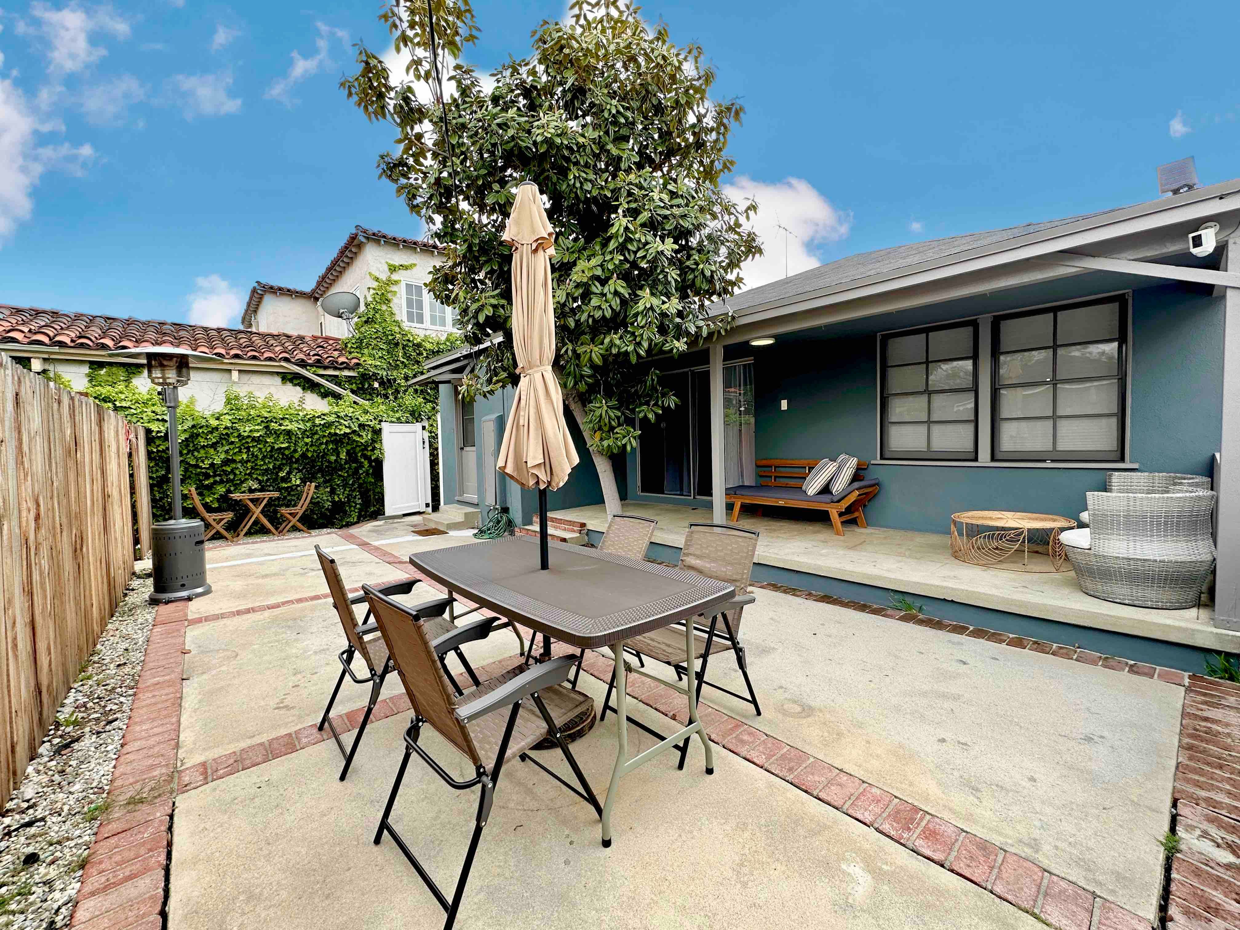 Alta Vista | Hollywood | Designer Home w/Private Backyard & Hot Tub photo 4