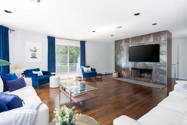 Image of Living space #2