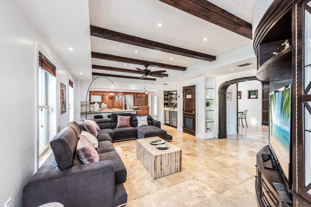 Image of Living space #1