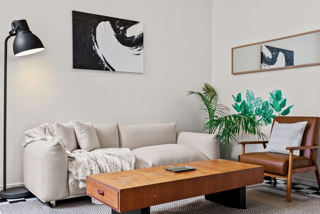 Image of Living space #3