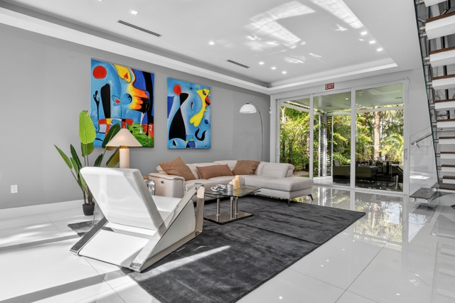 Image of Living space #1