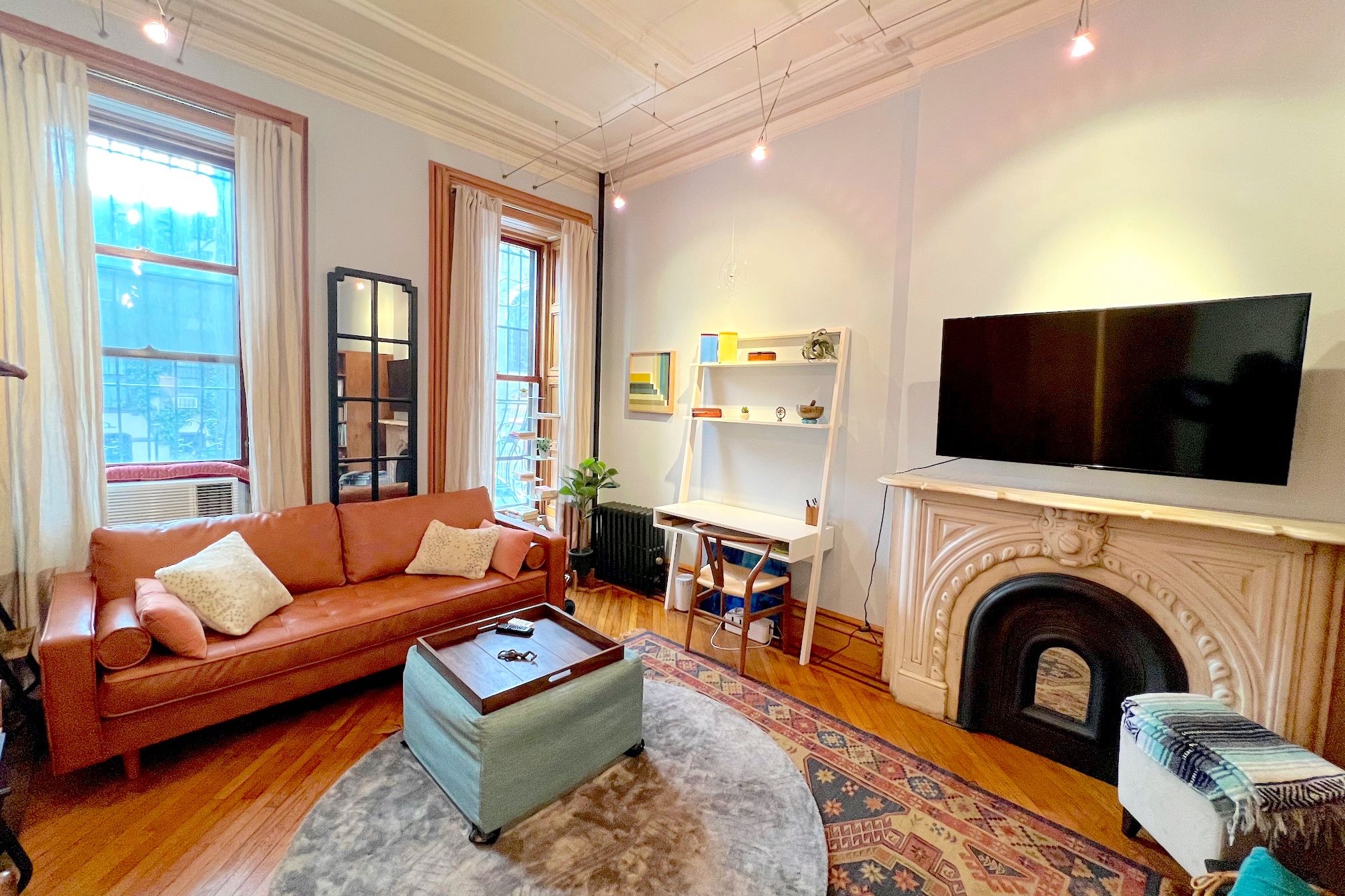 Hertford Place | Park Slope | Stylish Home w/ Garden View photo 4