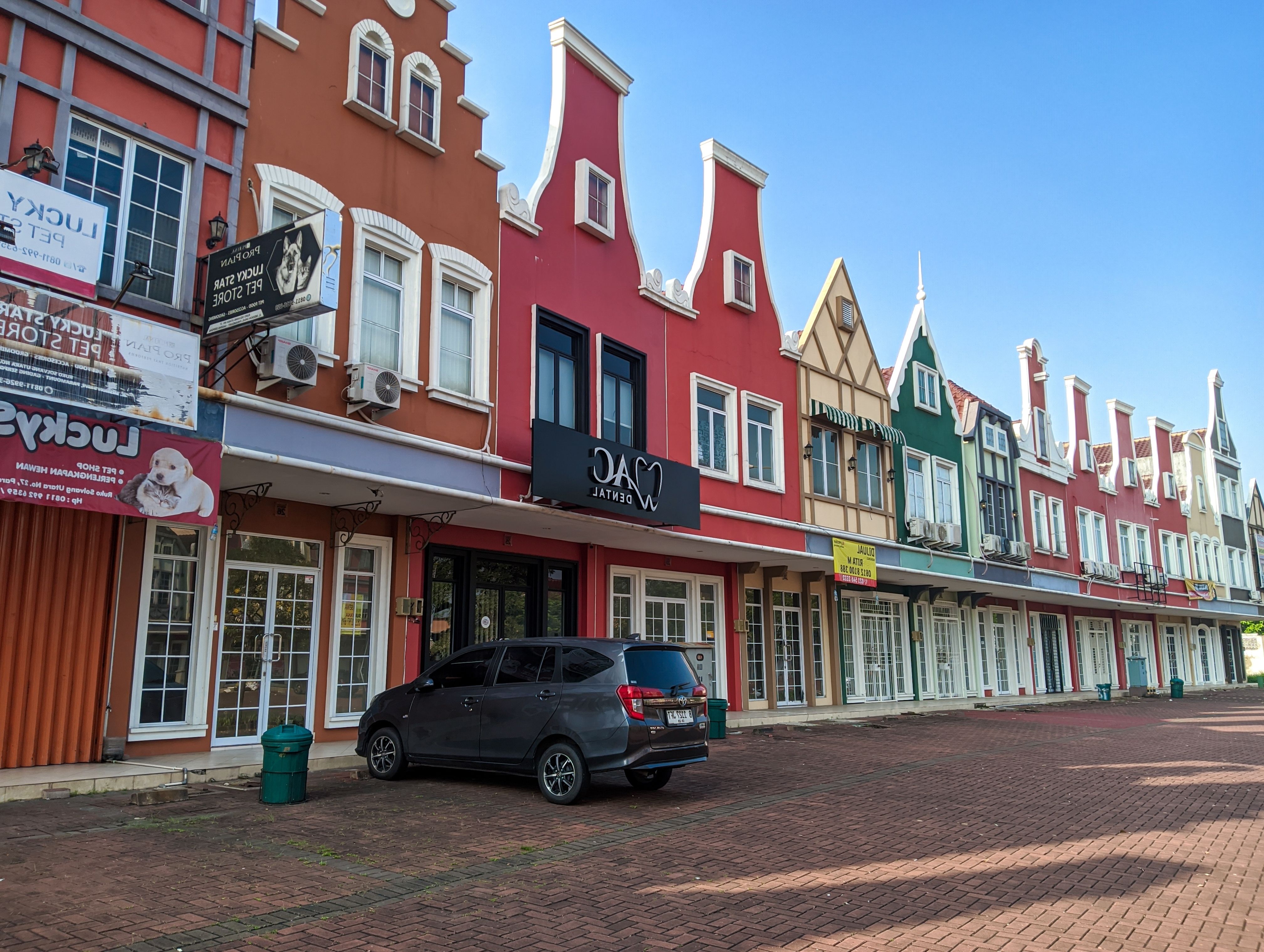 Antique Row Art & Design District