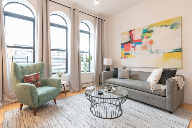 Image of Living space #3