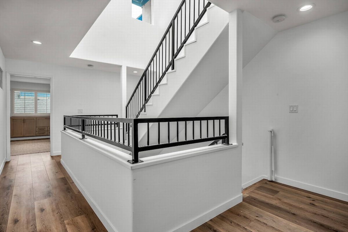 Lumiere Coast | Marina del Rey | Rooftop Designer Townhome photo 22