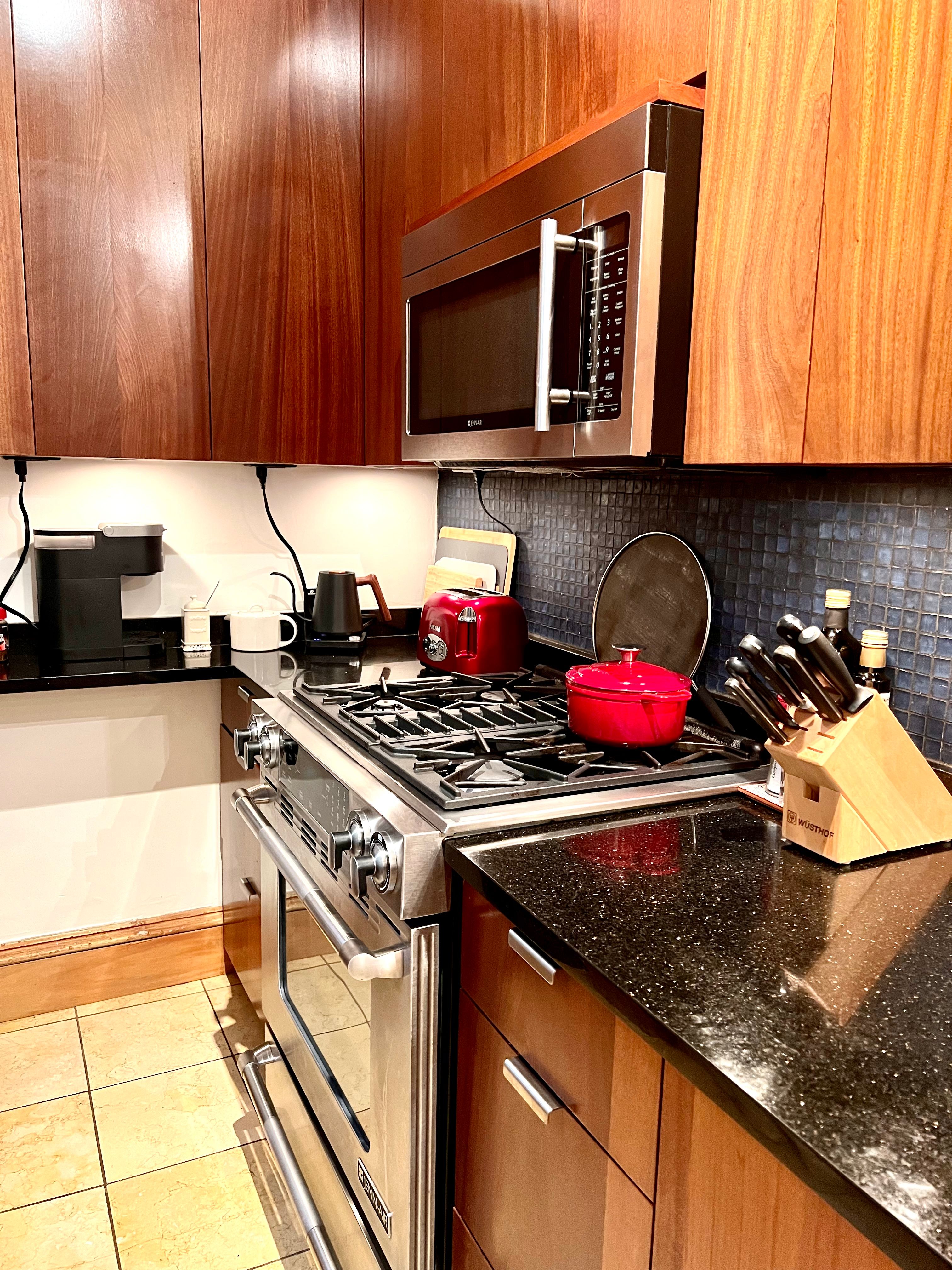 Hertford Place | Park Slope | Stylish Home w/ Garden View photo 14