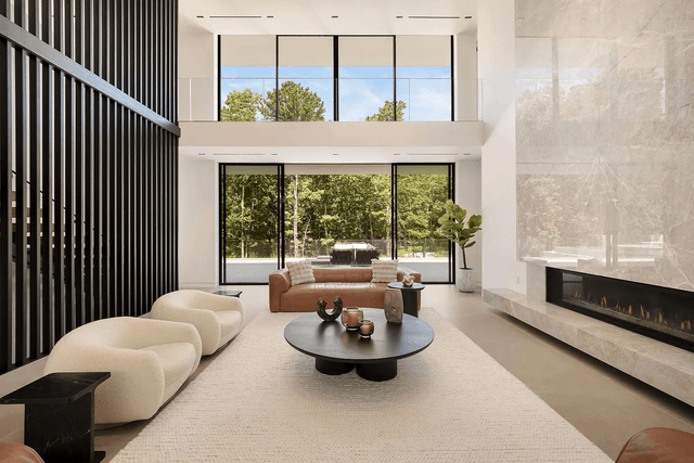 Image of Living space #3