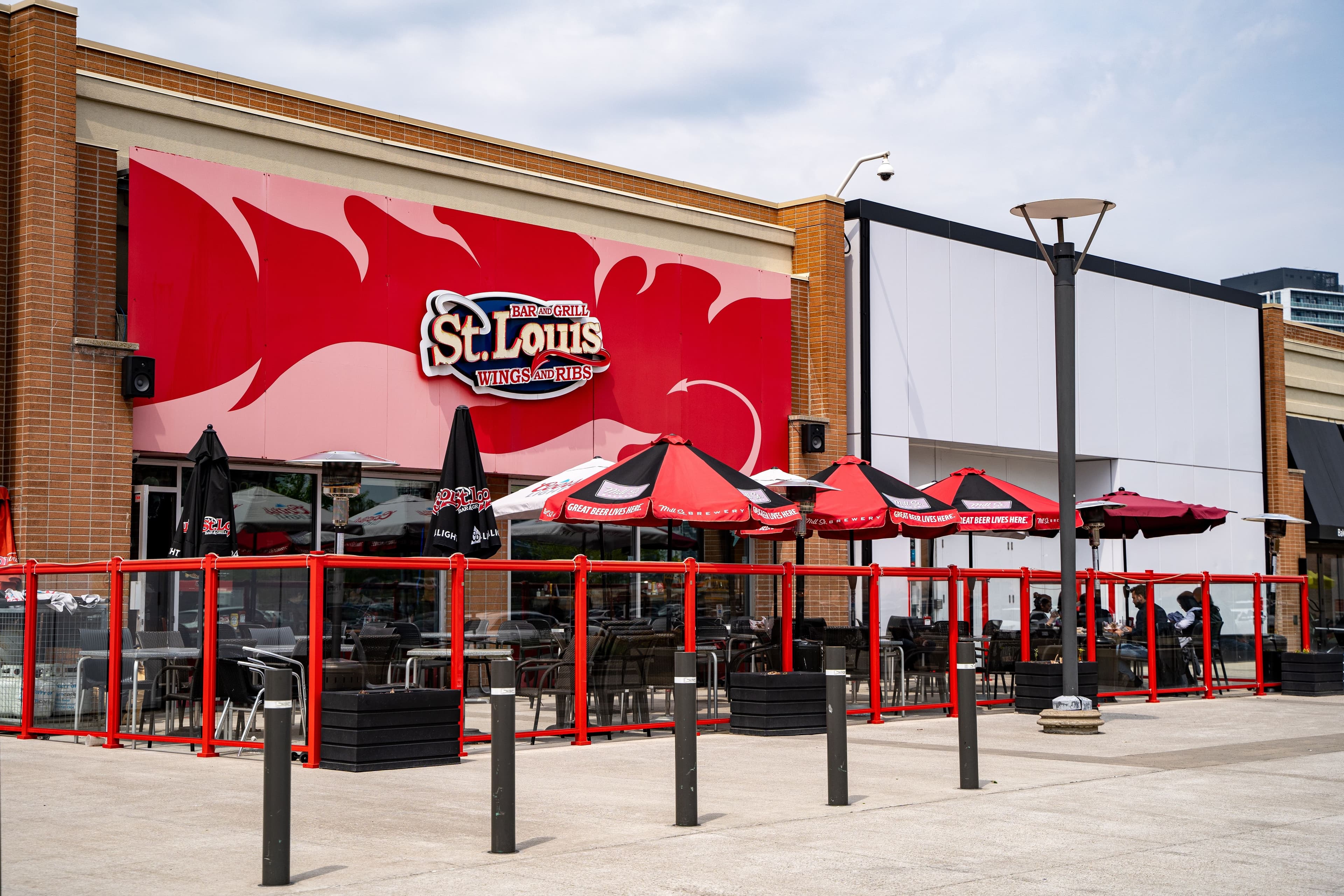 Stubbies Sports Bar & Eatery