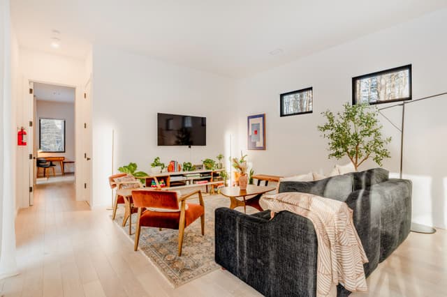 Image of Living space #3