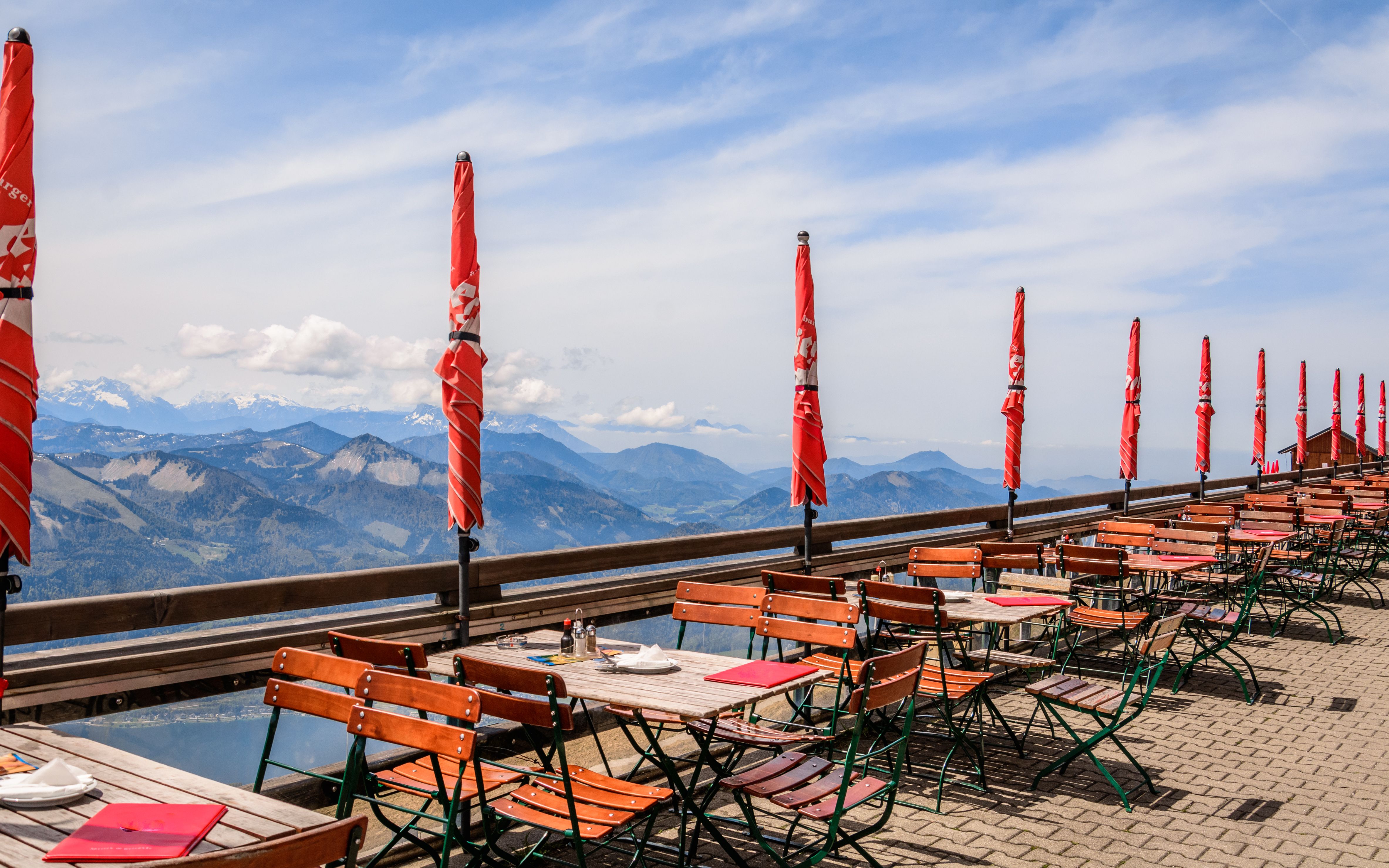 Cloud 9 Alpine Bistro