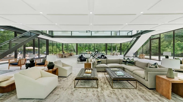 Image of Living space #3