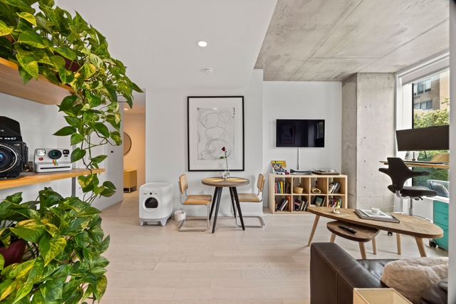 Image of Living space #2