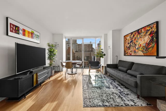 Image of Living space #3